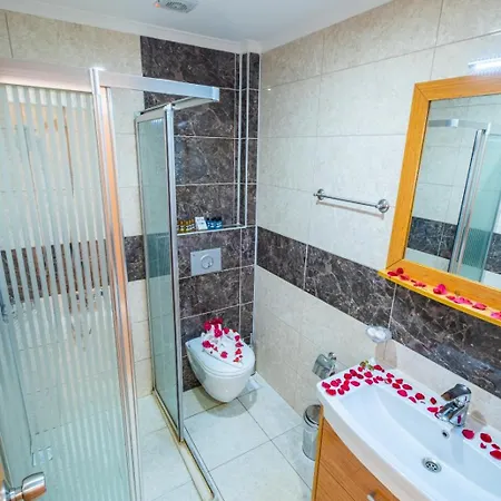 Tugra Halal ホテル アランヤ