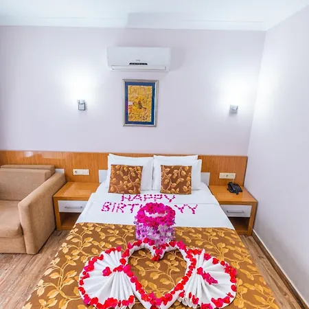 Tugra Halal ホテル アランヤ