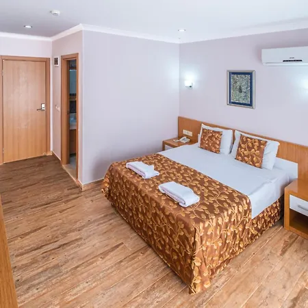 Hotel Tugra Halal 4*